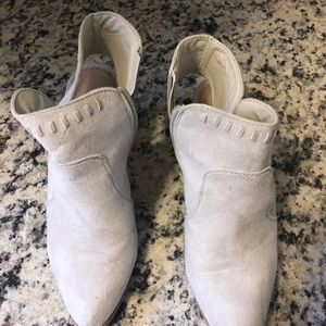 VICI grey suede heels